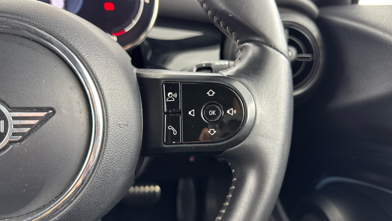 MINI Hatchback 1.5 Cooper Sport 3dr Auto Petrol Hatchback